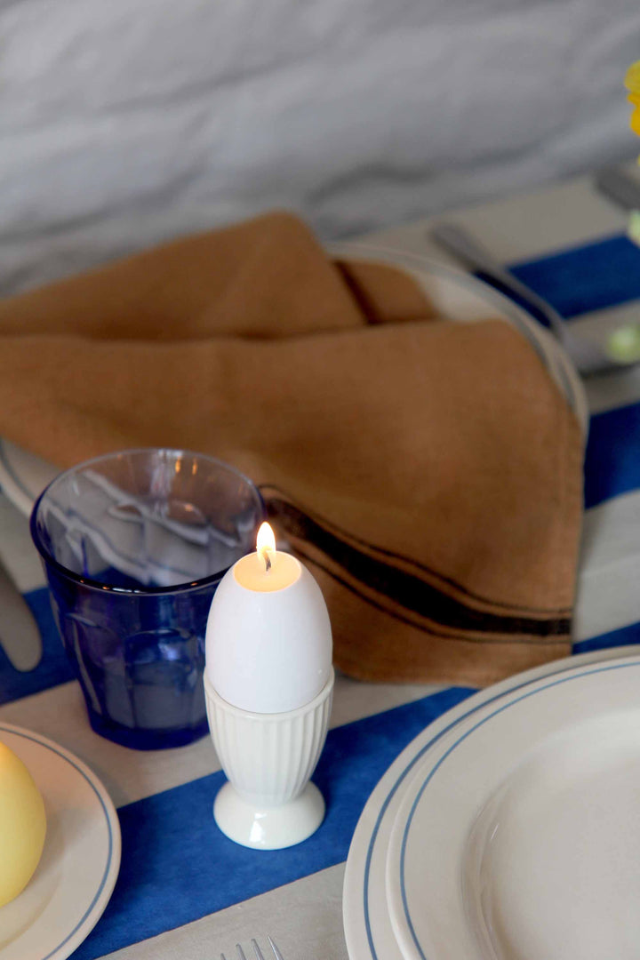 Egg Candle / White with Yellow Yoke