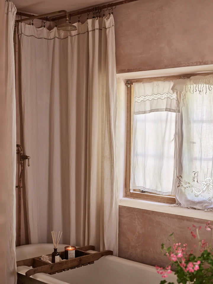 plum and ashby diffuser geranium and orange setting plaster bathroom