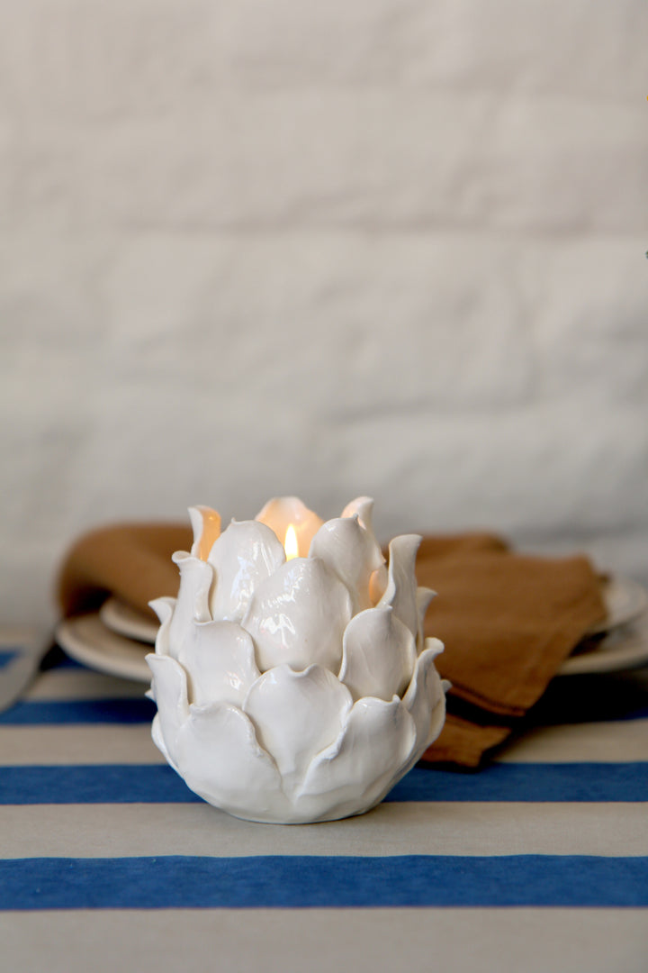 Porcelain Artichoke T-Light Holder / White