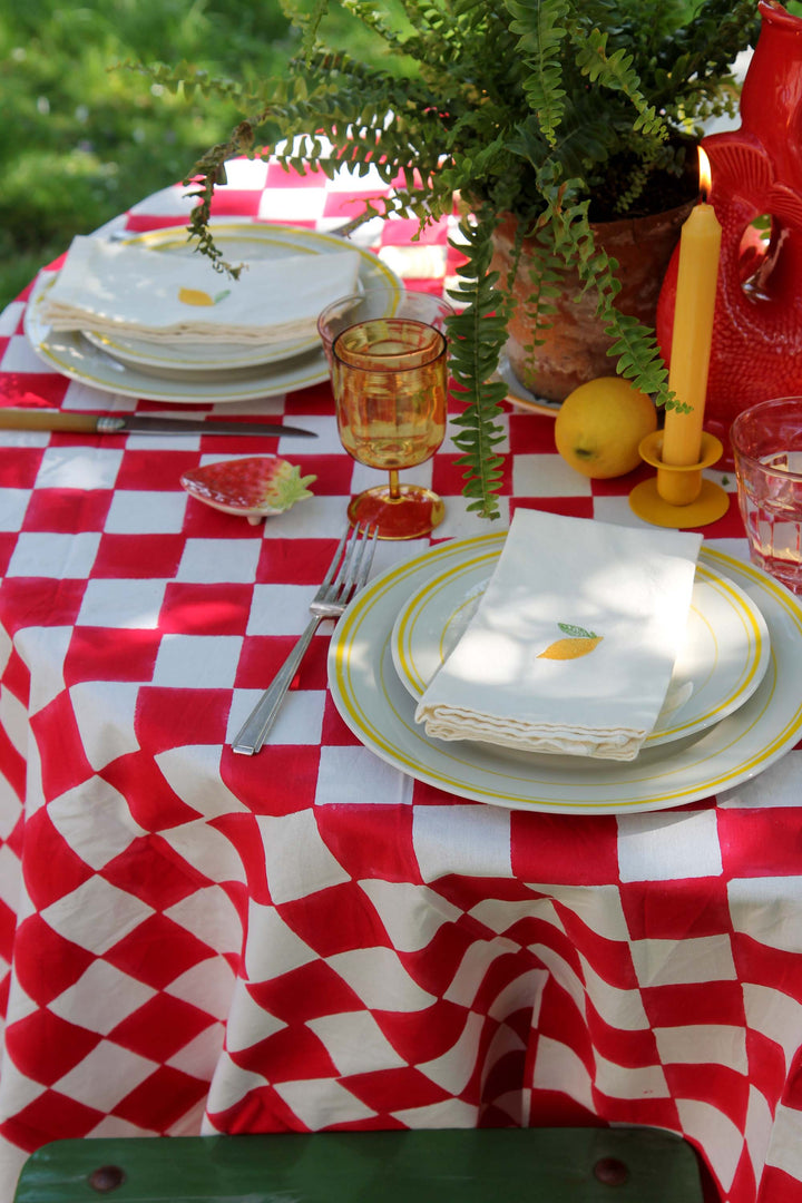 Tablecloth / Red White Checkerboard