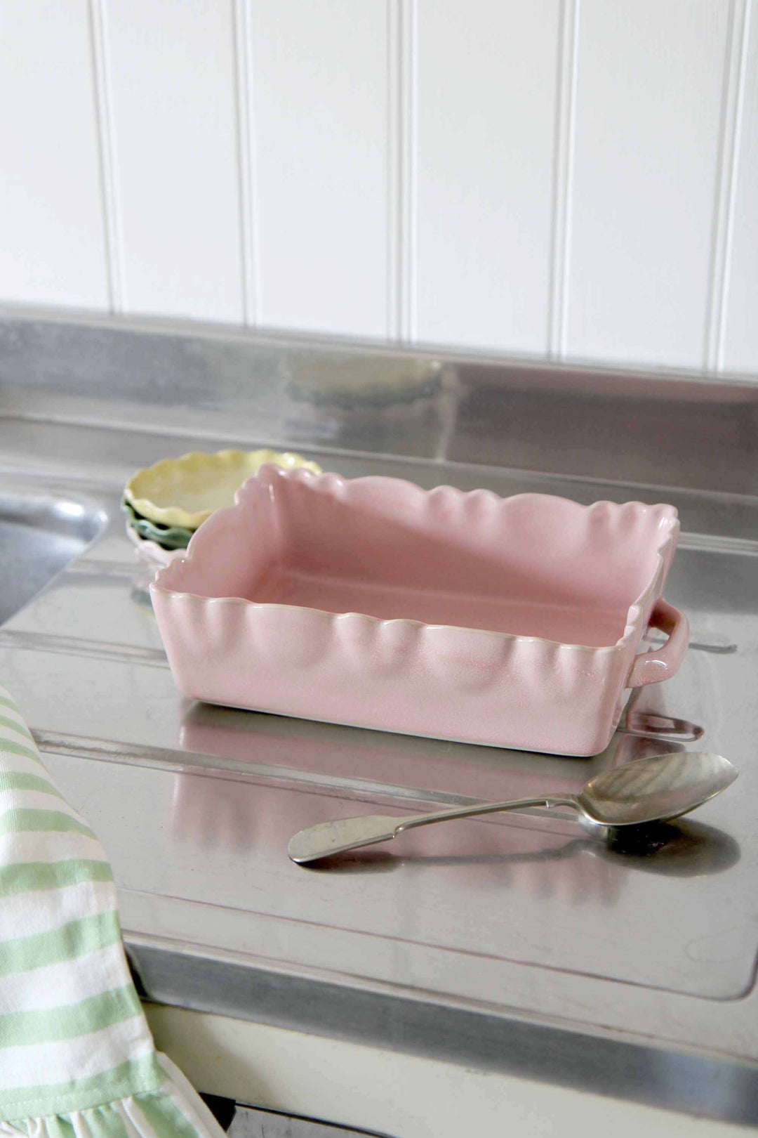 Baking Dish / Rose Fondant
