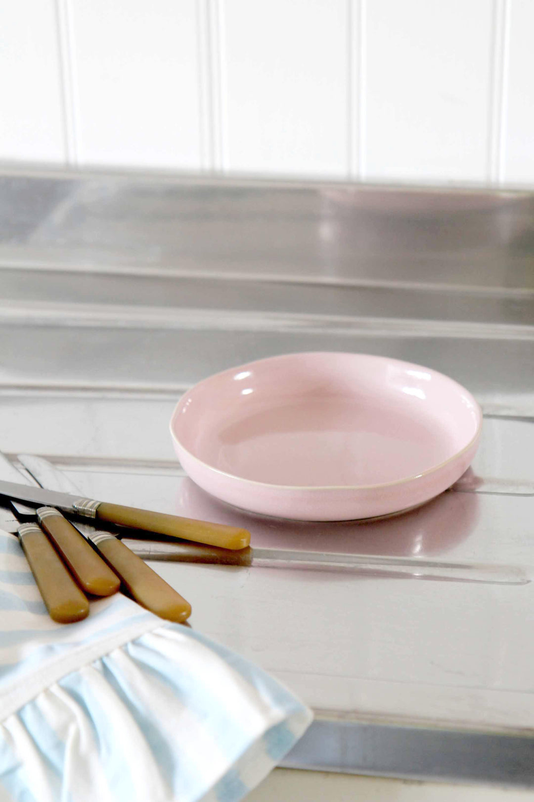 Pasta Bowl / Rose Fondant