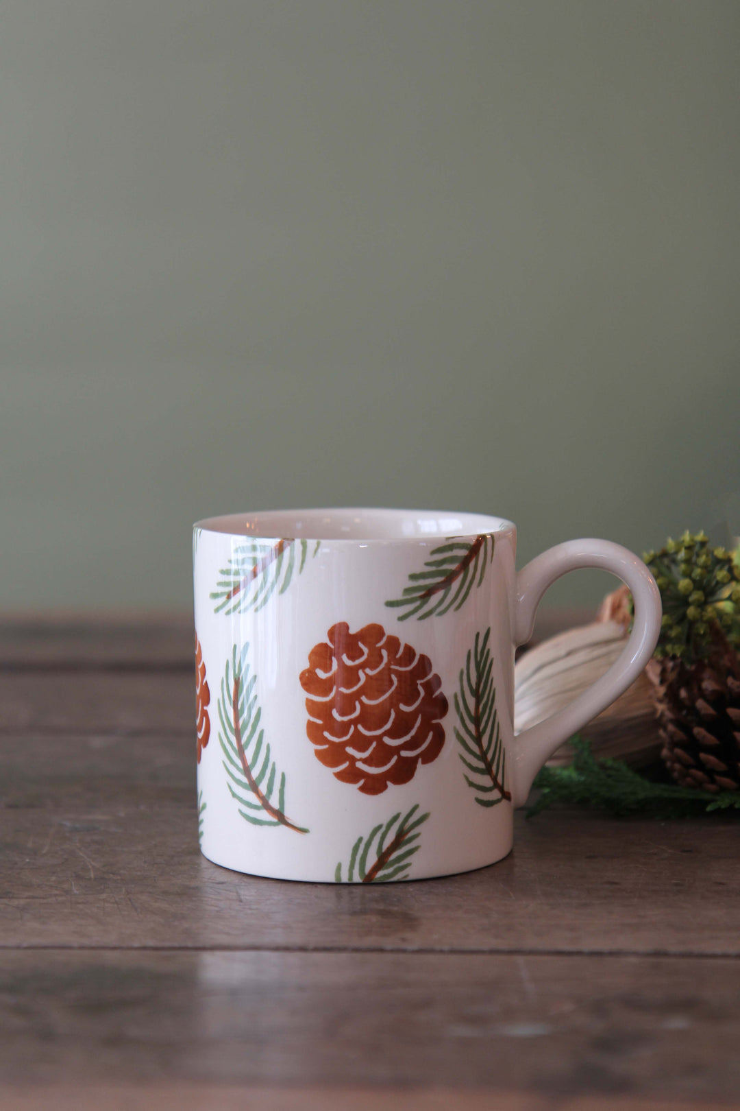 Large Mug / Fir Cones