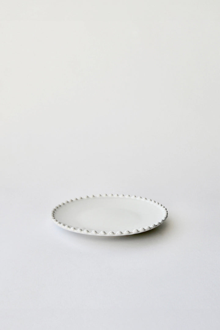 Pearl White Bread Plate 17cm