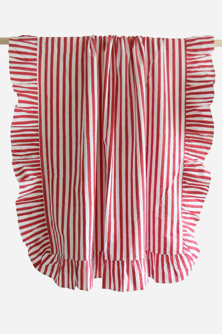 ruffle stripe tablecloth red