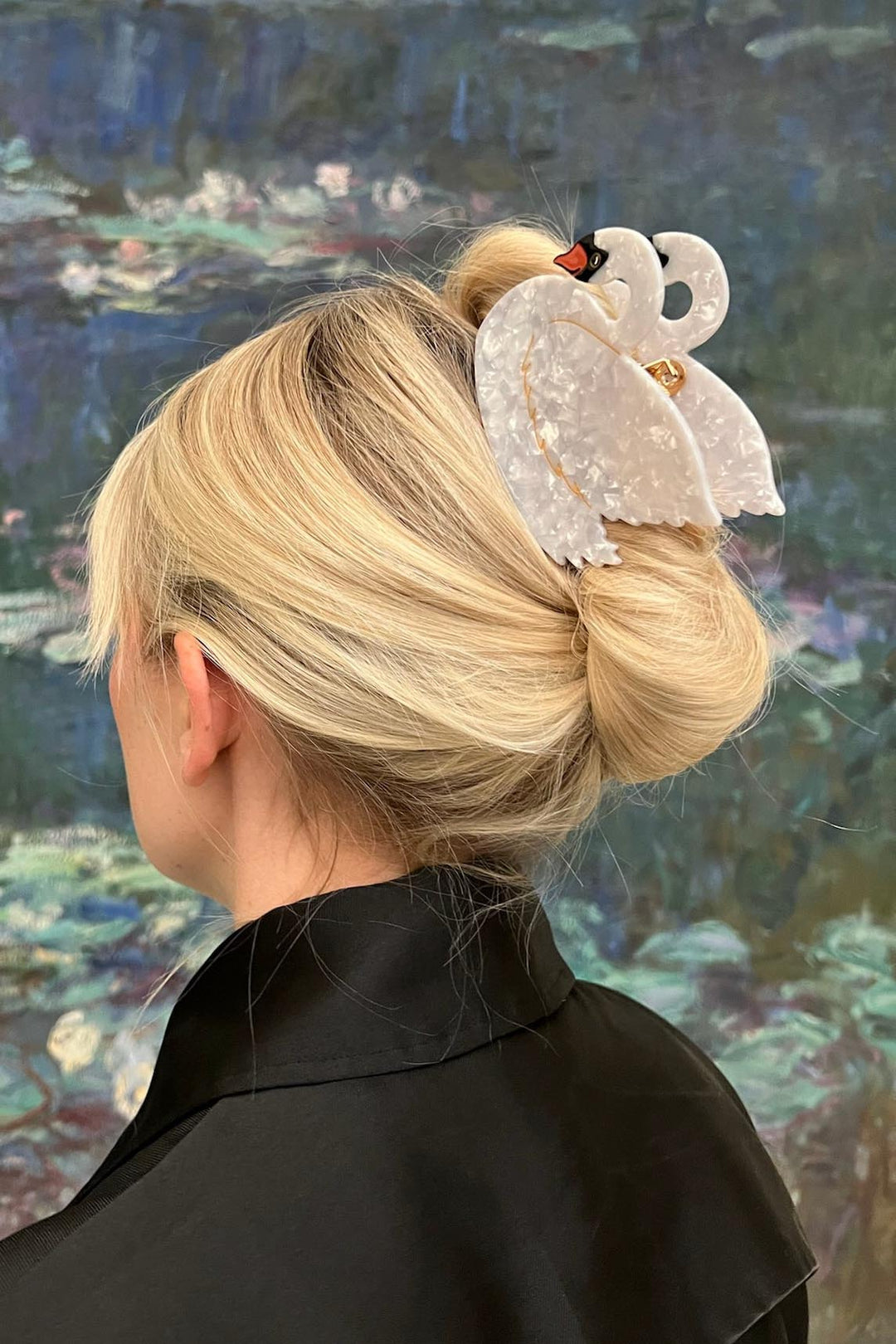 Hair Claw / Swan Bird
