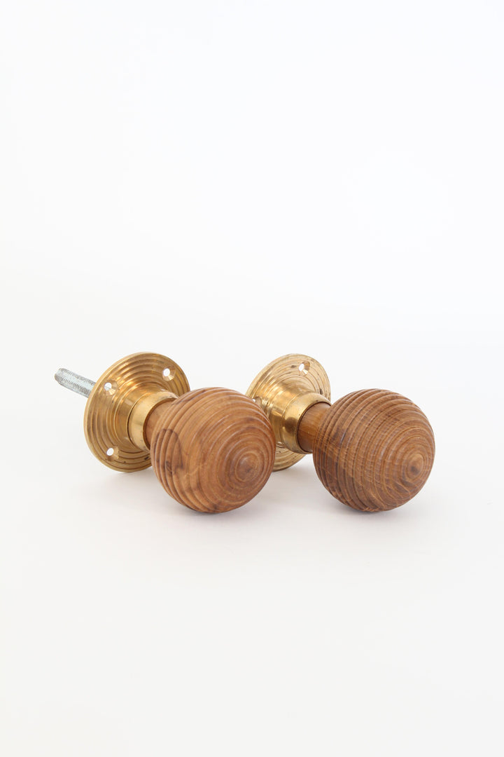 Door Knob Set Beehive Teak / Brass