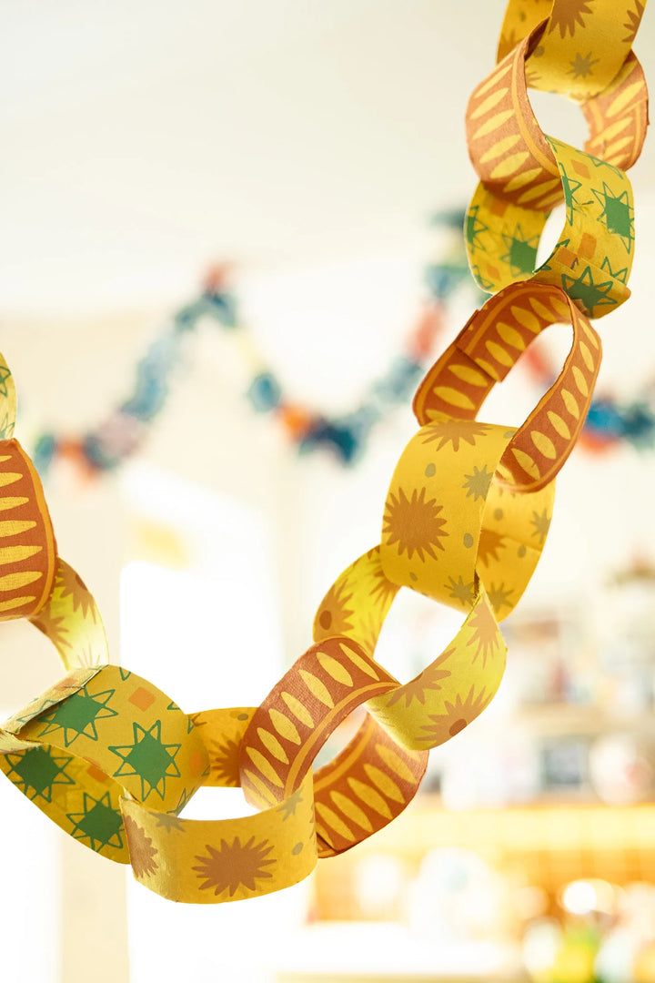 Paper Chain / Yellow