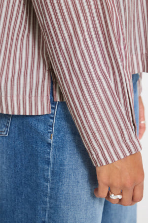 Ihgiley Shirt / Zifandel