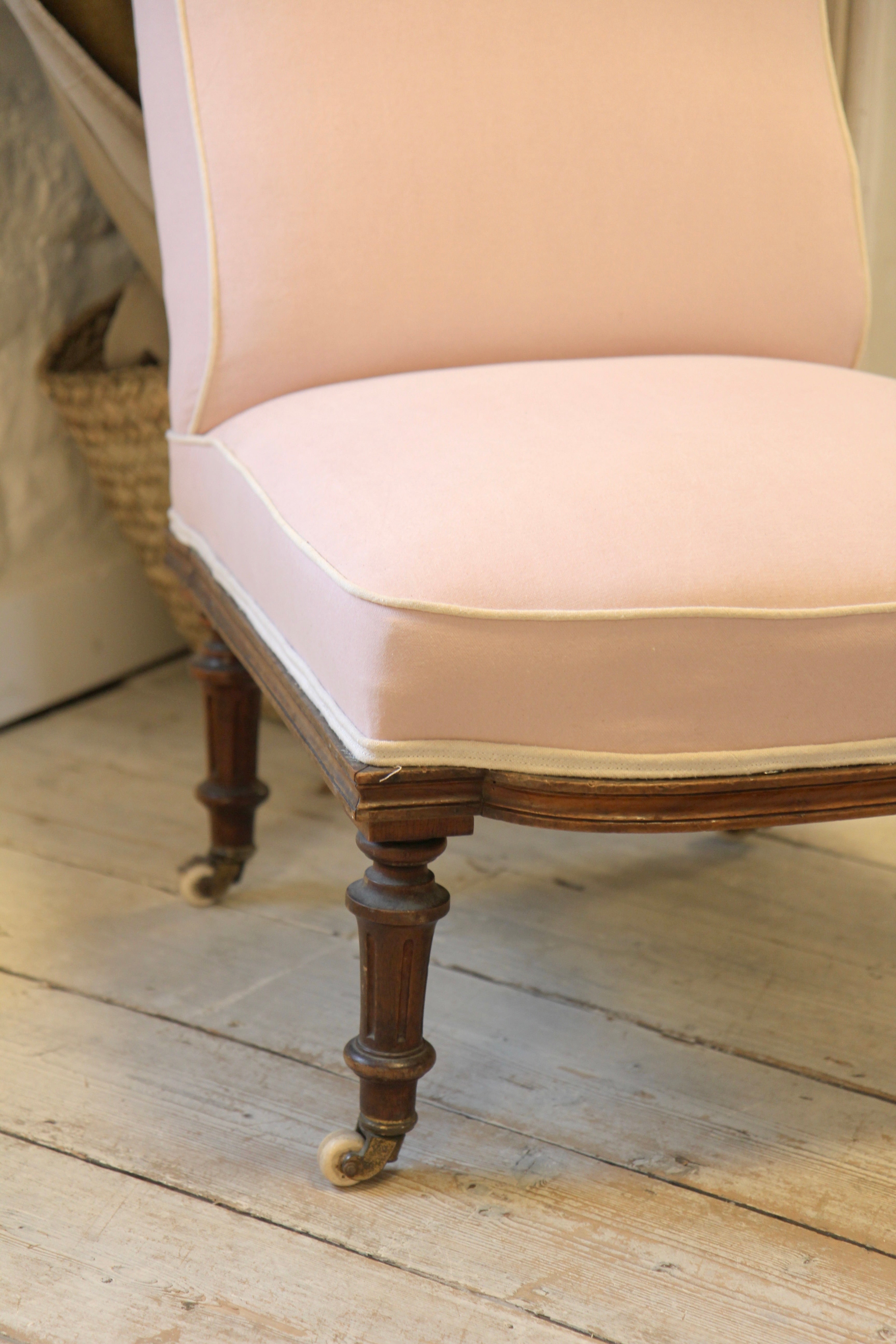 Pink cheap nursing chair