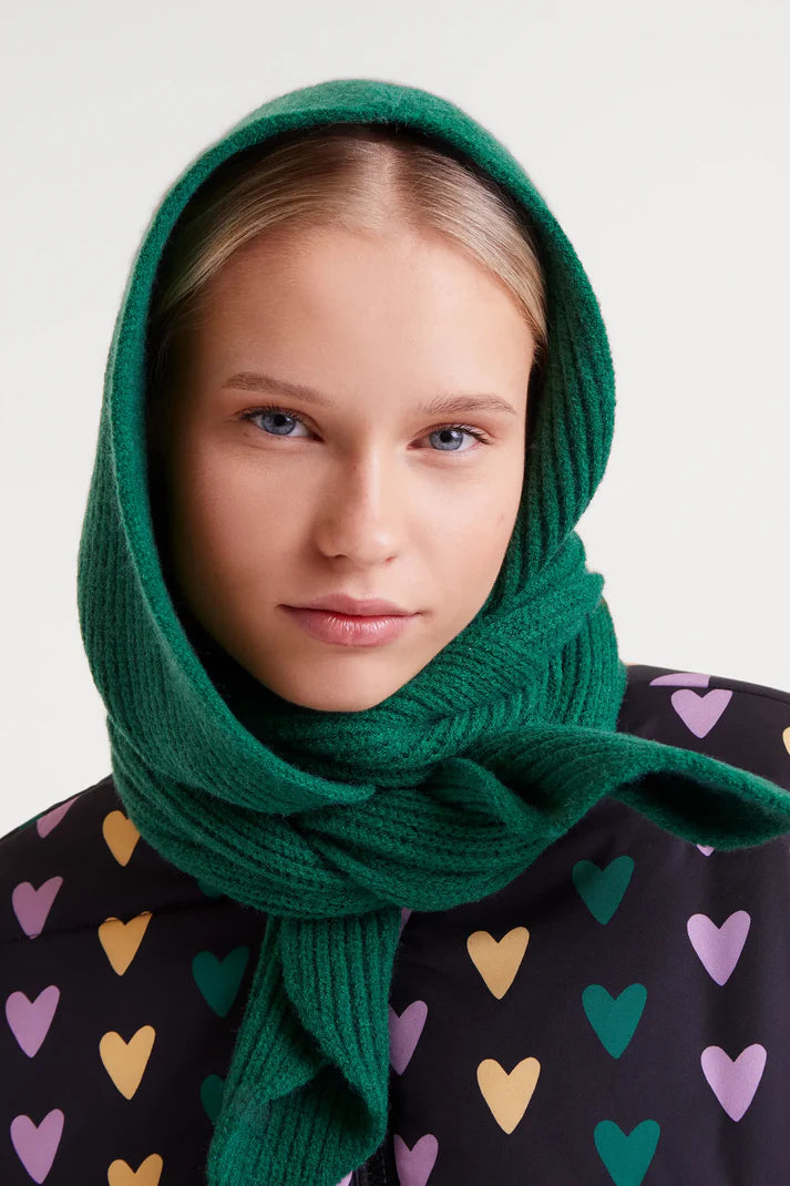 Beanie Scarf / Green