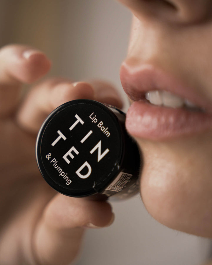 Aeolis Lip Balm Tinted & Plumping