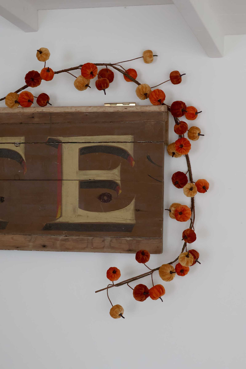 Autumn Mix Velvet Pumpkin Garland