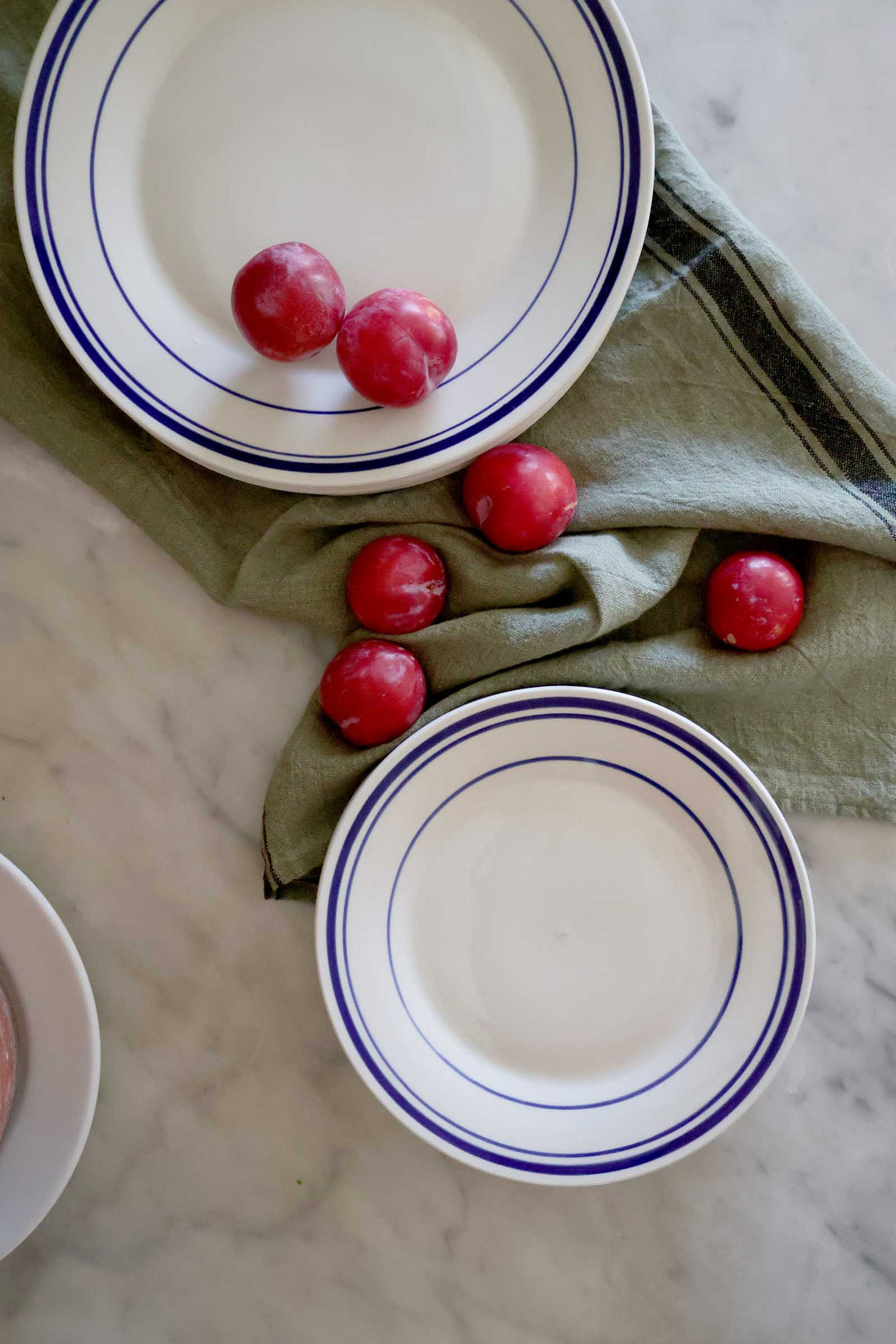 Bistro Dessert Plate / Blue
