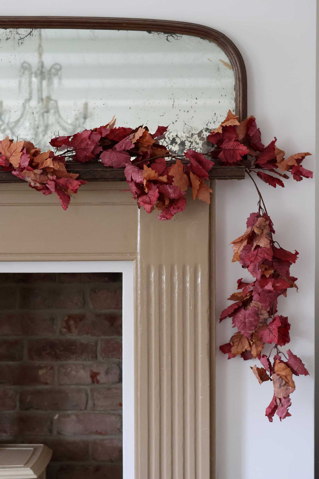 Burgundy Mixed Leaves Garland
