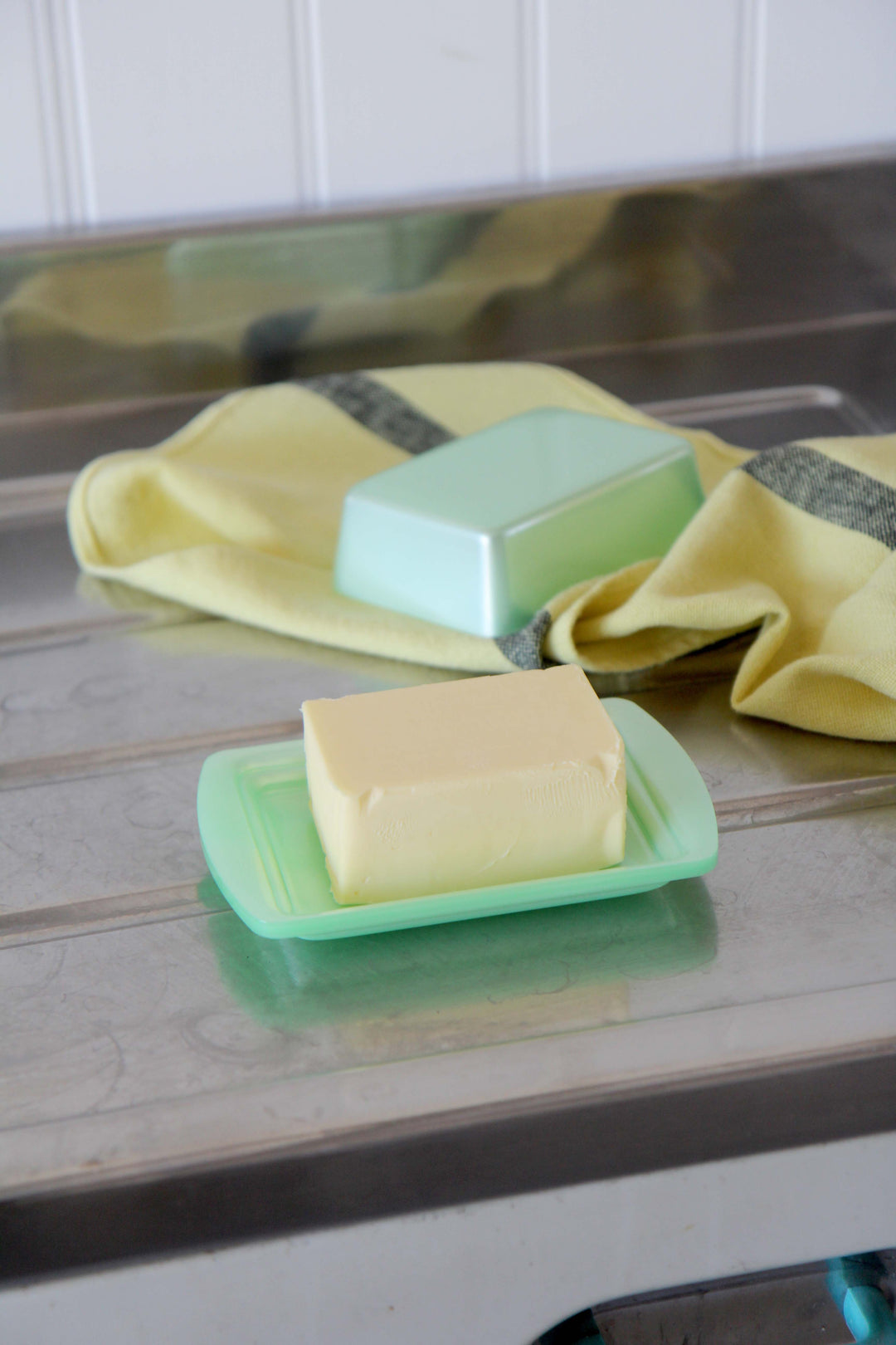 Butter Dish / Apple