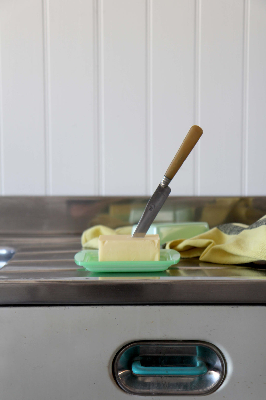 Butter Dish / Apple