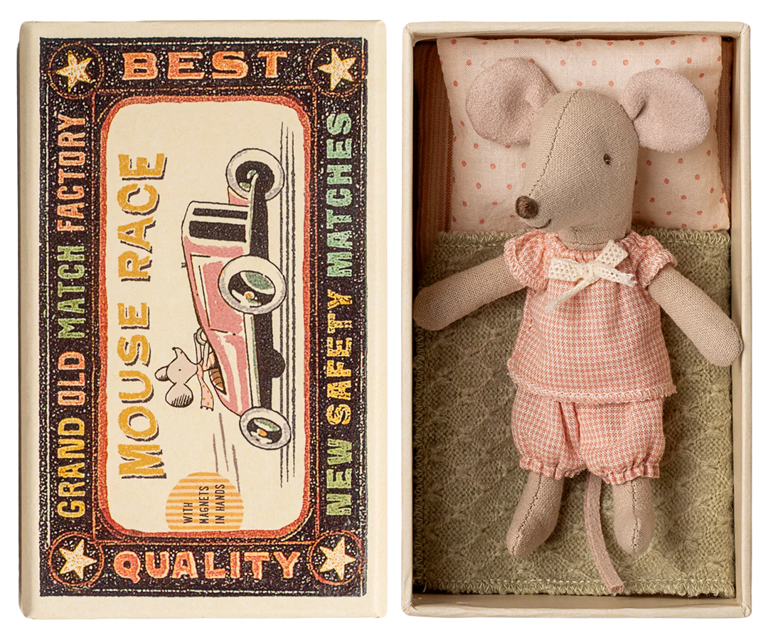 Little Sister Mouse In Matchbox / New