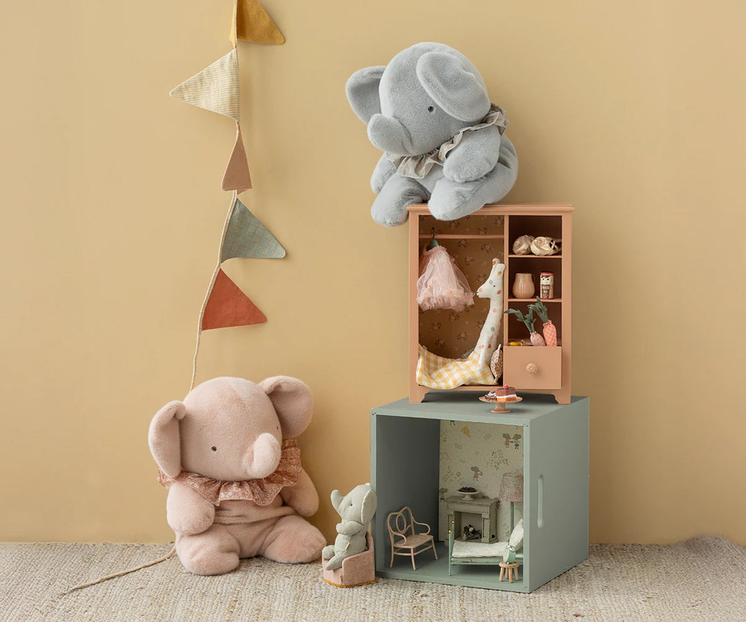 Elephant Plush, Big / Powder