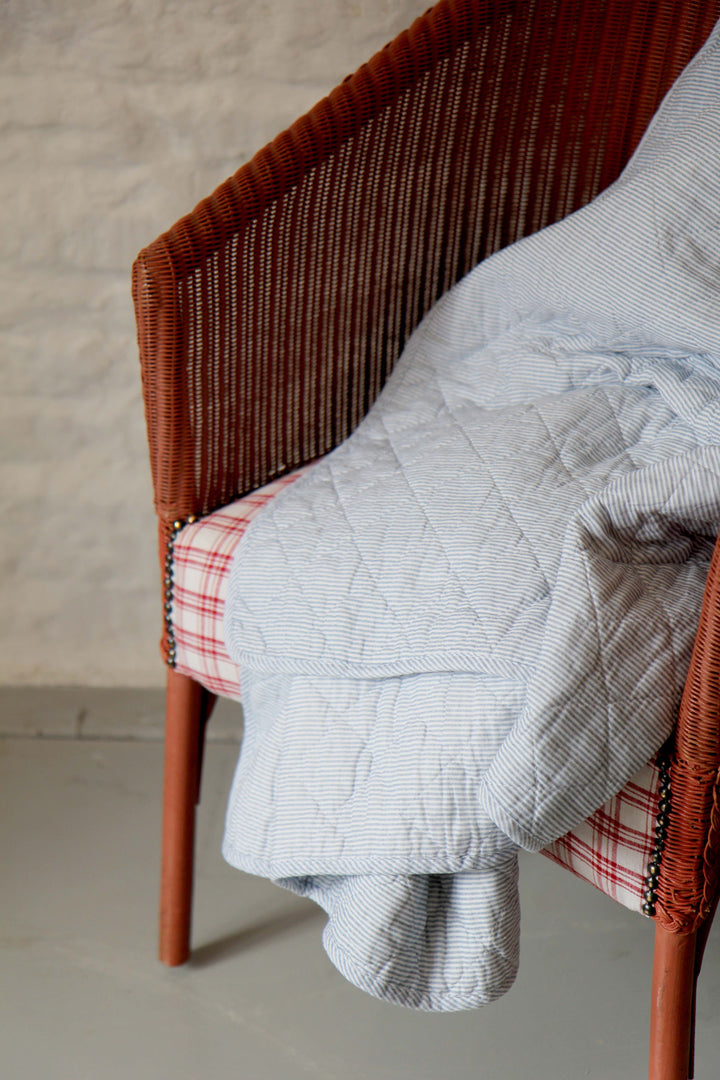 Cotton Quilt / Blue Stripes