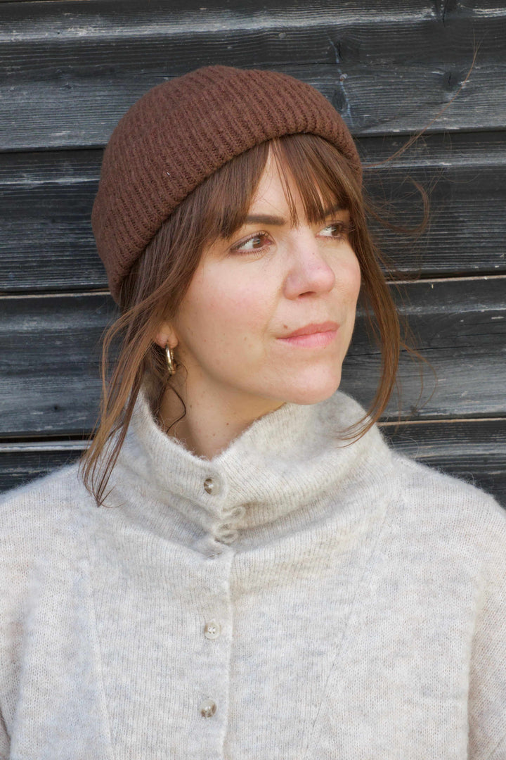 Iaivo Beanie / Chicory Coffee