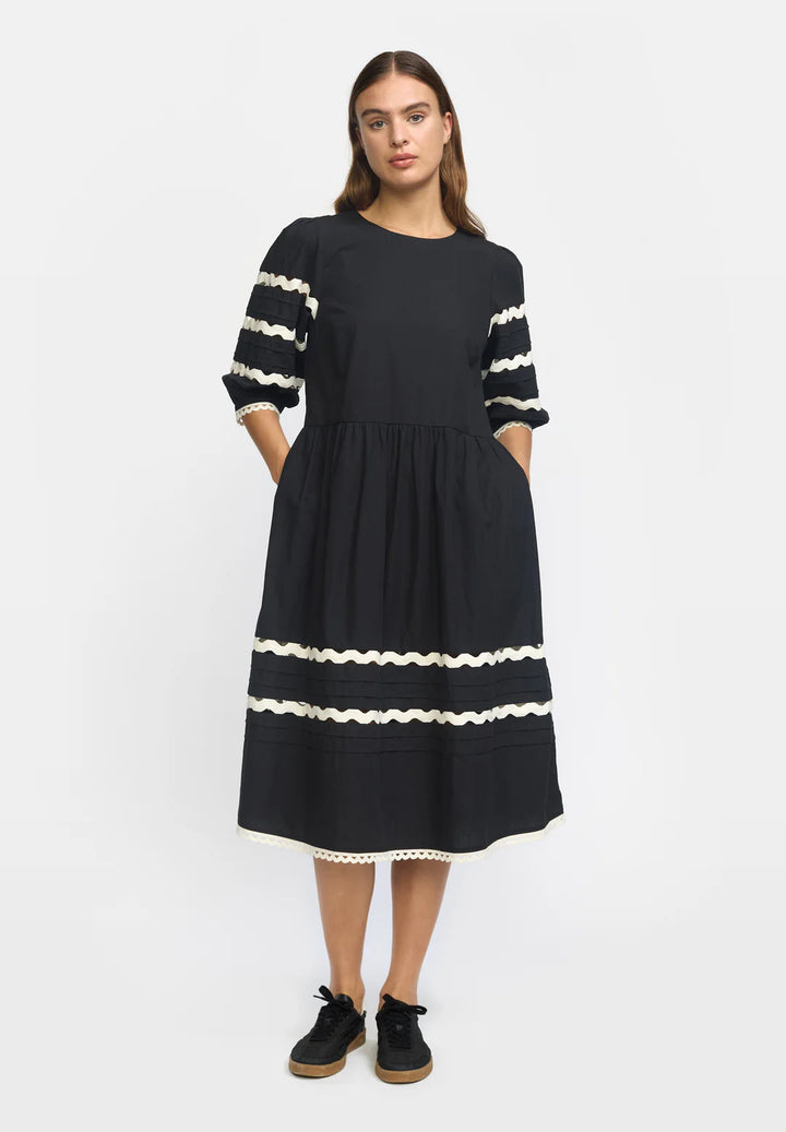 ESMaddy Dress / Black