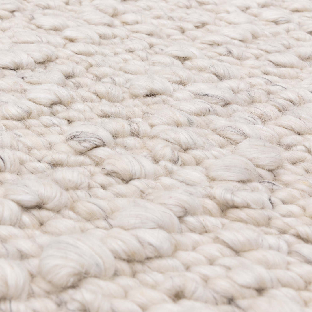 Elm Chunky Boucle Rug / Ivory