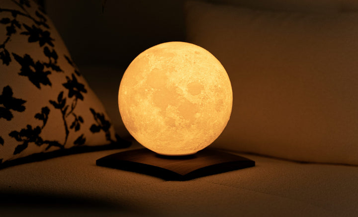 Mini LunaSpin Lamp