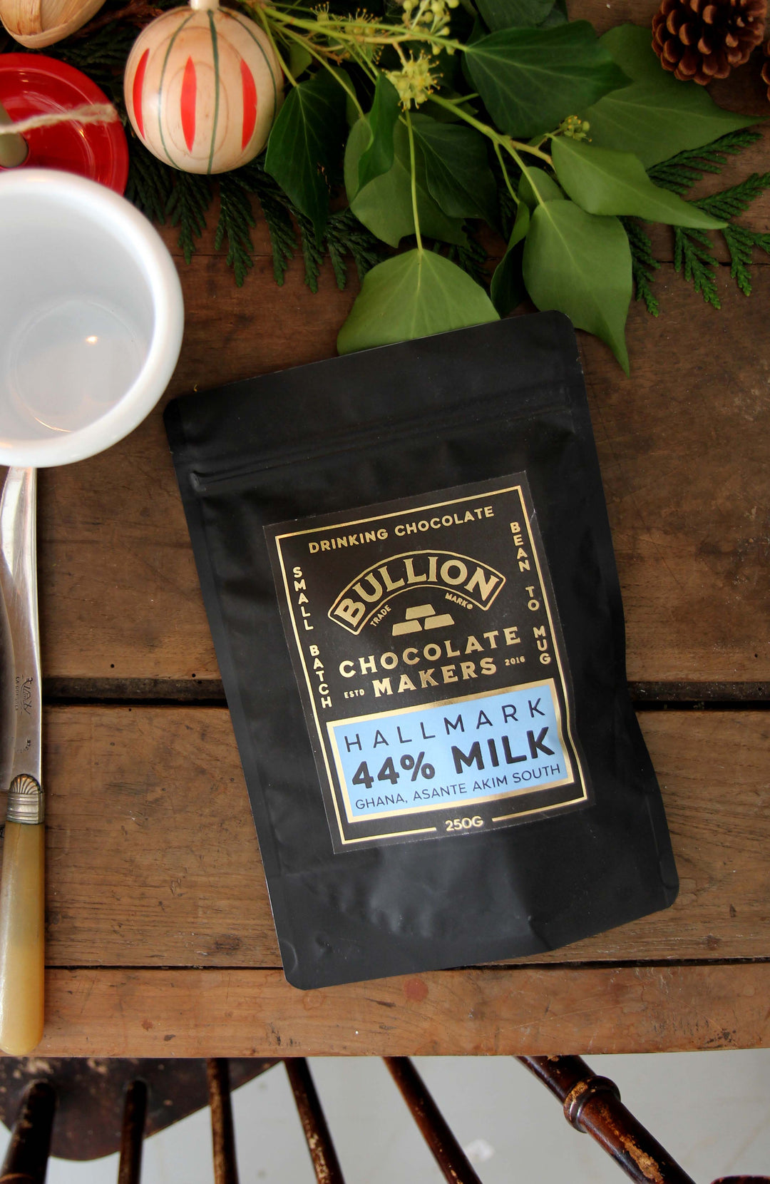 Hot Chocolate / 44% Milk