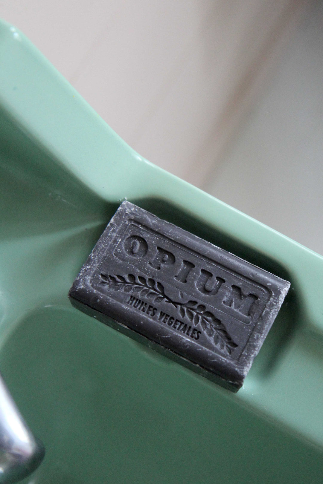 Savon De Marseille Soap Bar / Opium