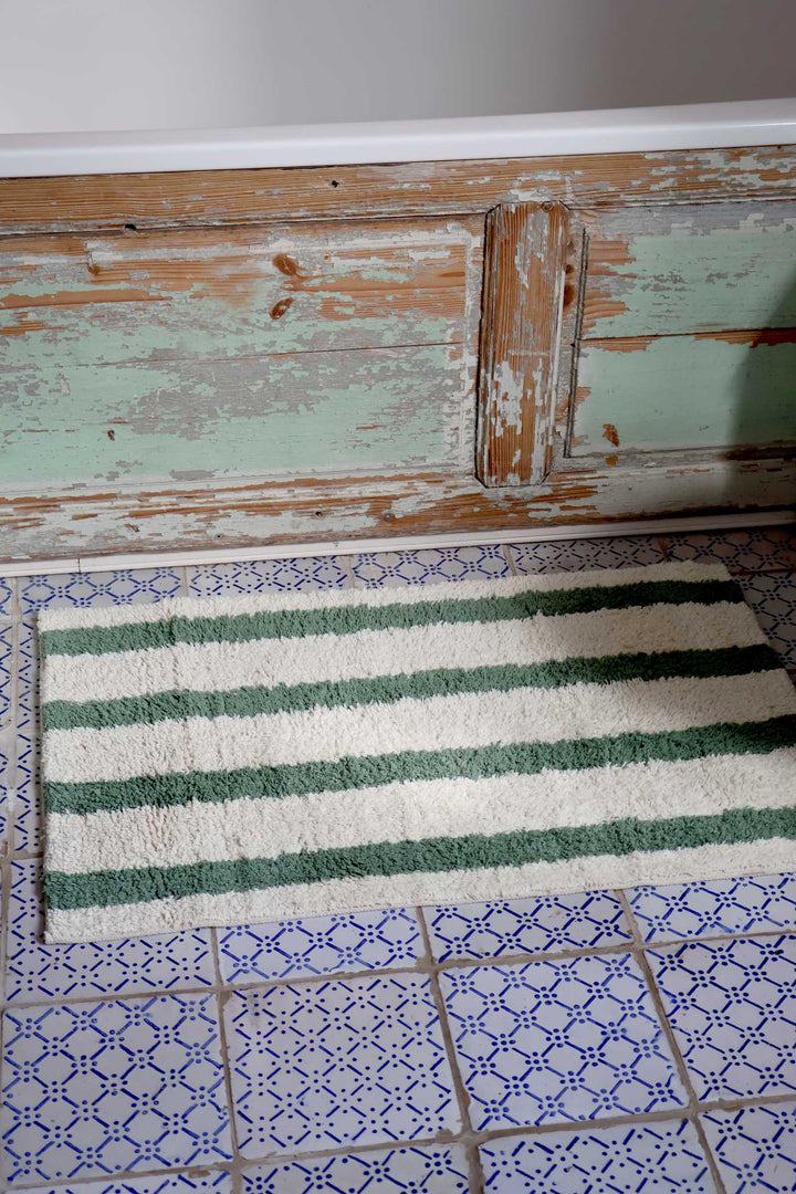 Striped Tufted Bathmat 50x80cm / Green White