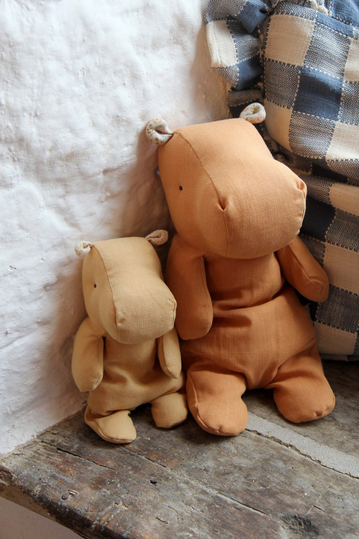 Safari Friends Hippo Small / Cream Yellow