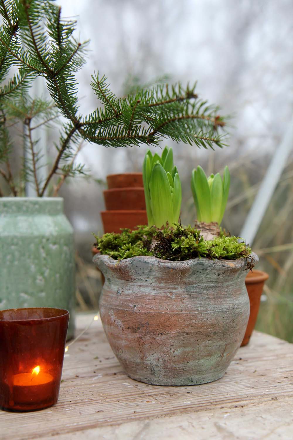 Vintage Pie Crust Pot / Small