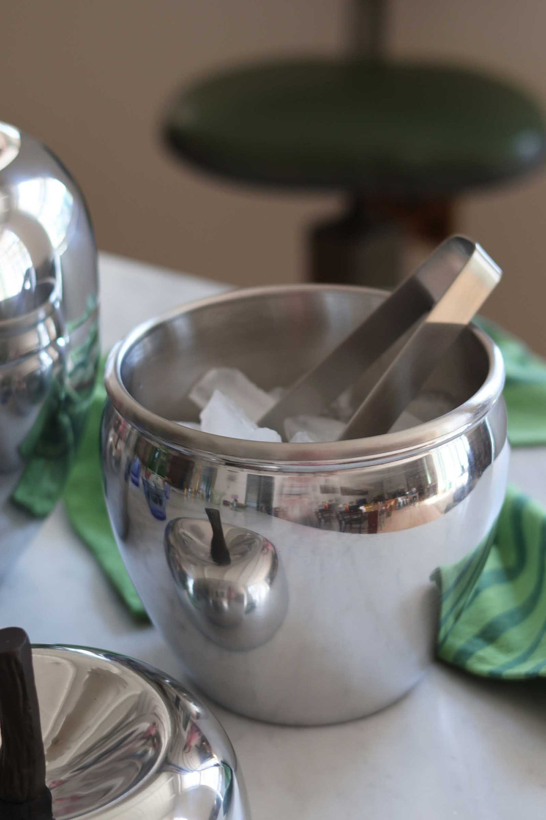 Apple Ice Bucket Med Silver
