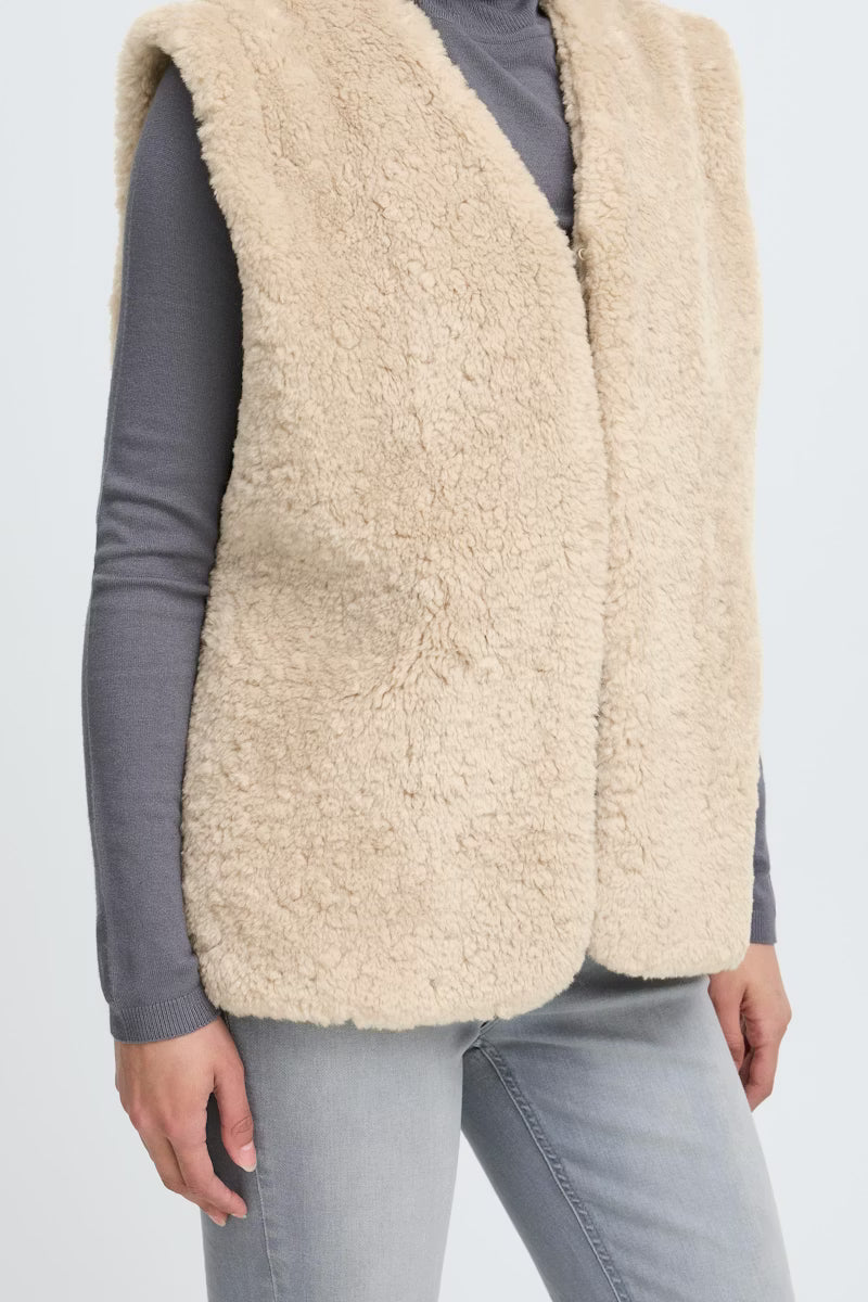 Ihhizaka Waist Coat / Fury Rain - Domestic Science Home