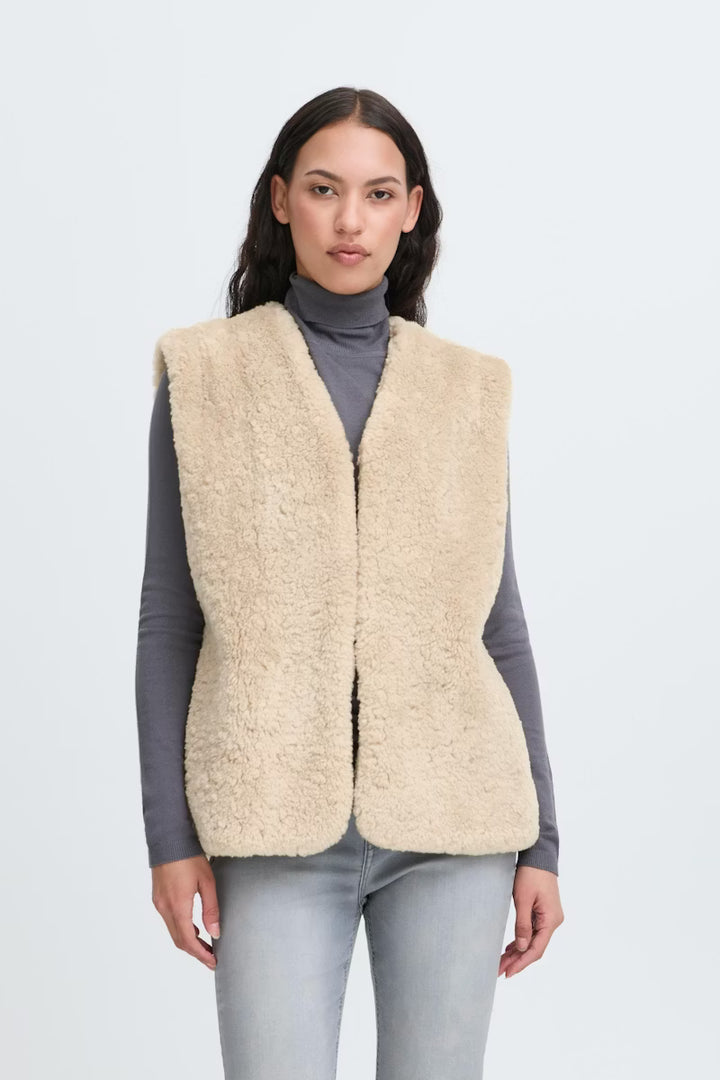 Ihhizaka Waist Coat / Fury Rain - Domestic Science Home