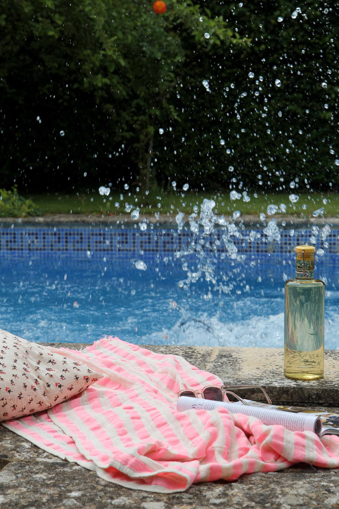 Melody Turkish Towel / Neon Pink