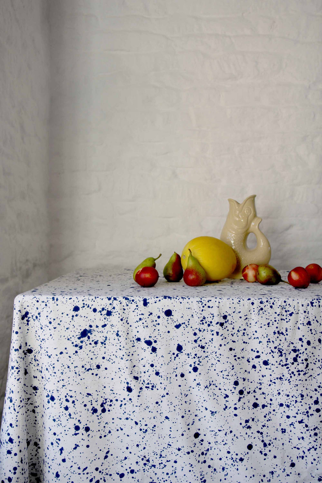 Tablecloth / Navy Splatter