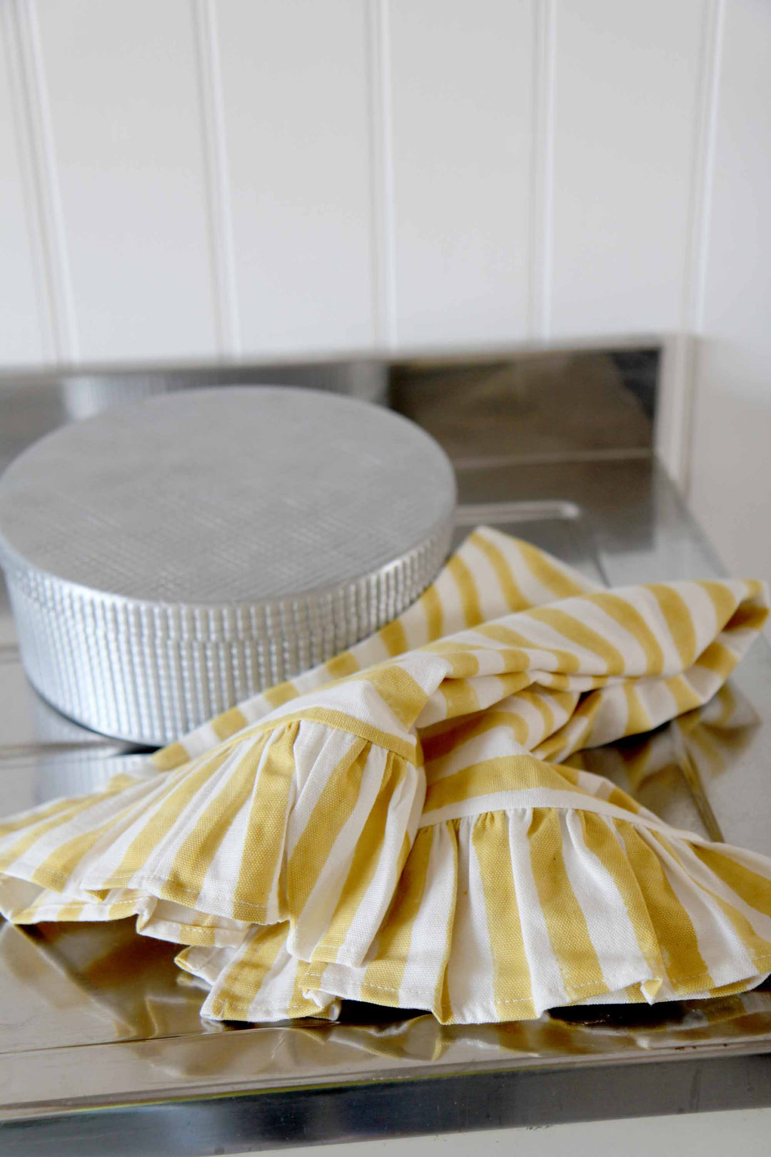 Ruffle Stripe T-Towel / Yellow