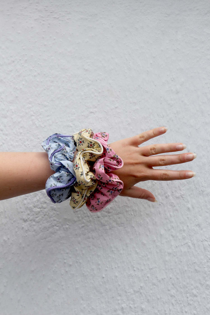 Sidney Scrunchie / Sky Blue