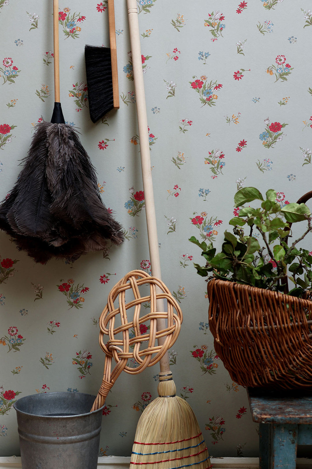 Wallpaper Sprigs / Pumice