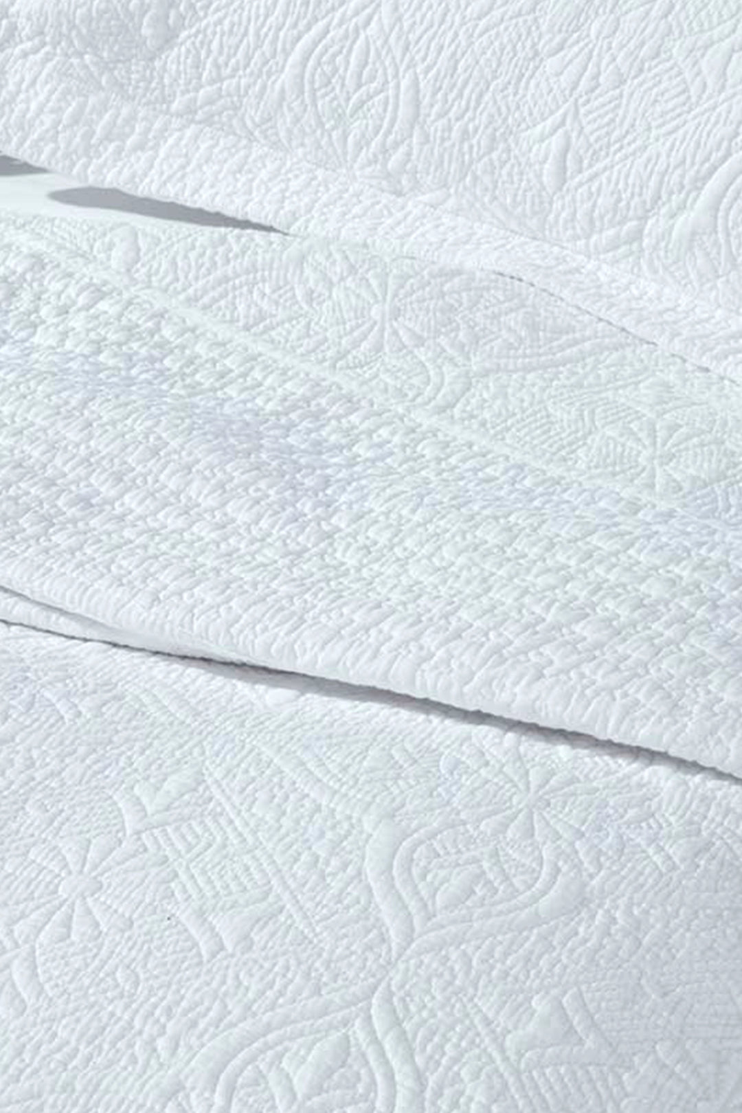 Stonewash Cotton White Bedspread / Single