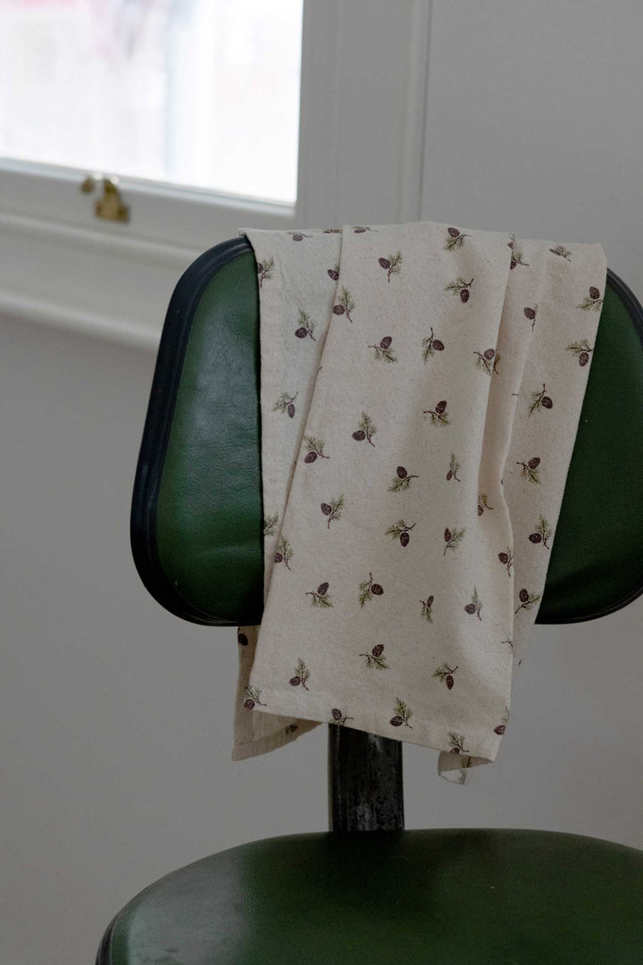 Tea Towel Ester Natural W/Cones On Twigs
