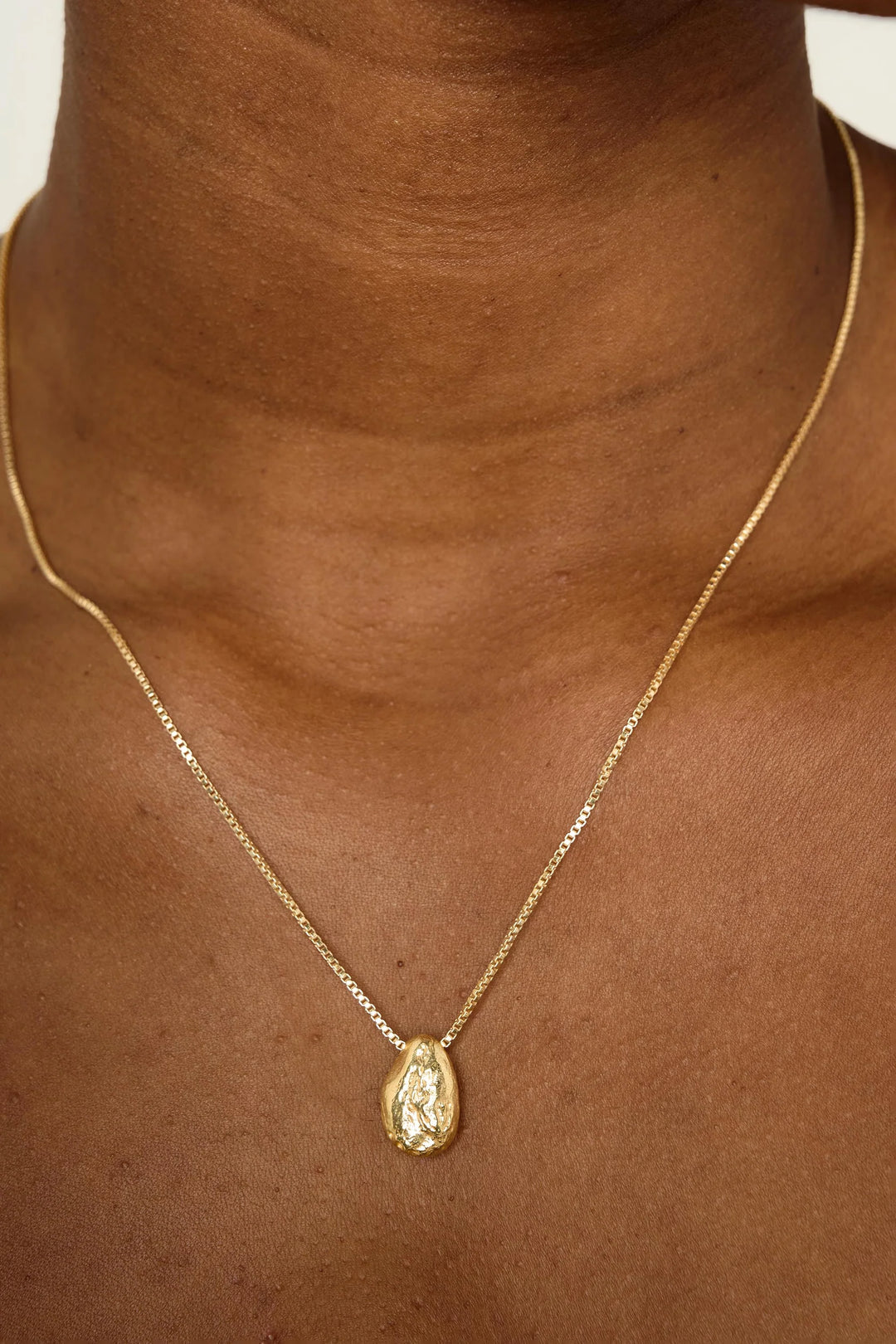 Stone Necklace / Gold