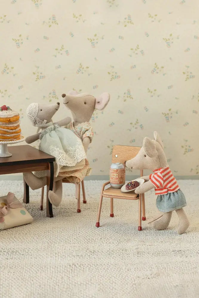 Baby Mouse In Gown /  Mint