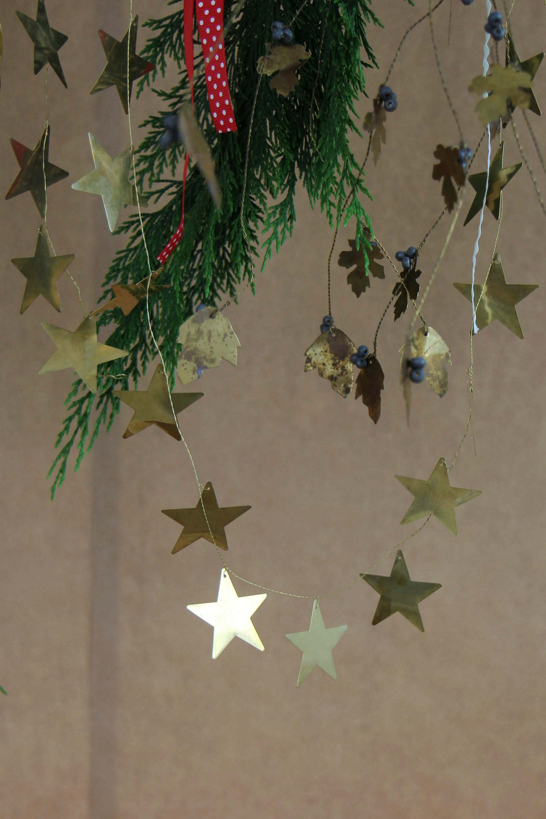 Brass Star Christmas Garland