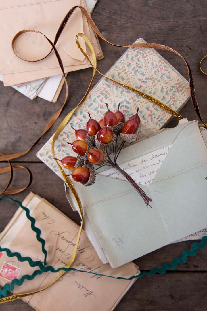 Brown Acorn Pick Bunch