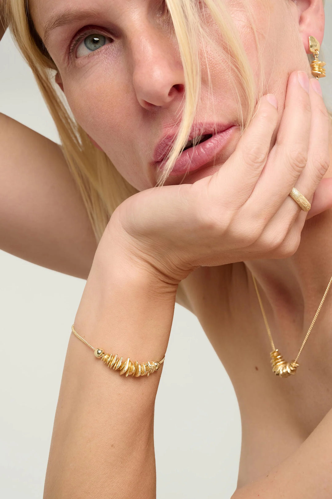 Cairn Bracelet / Gold