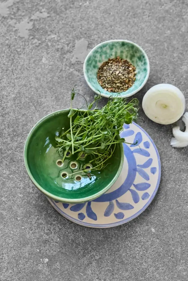 Strainer / Diva Green