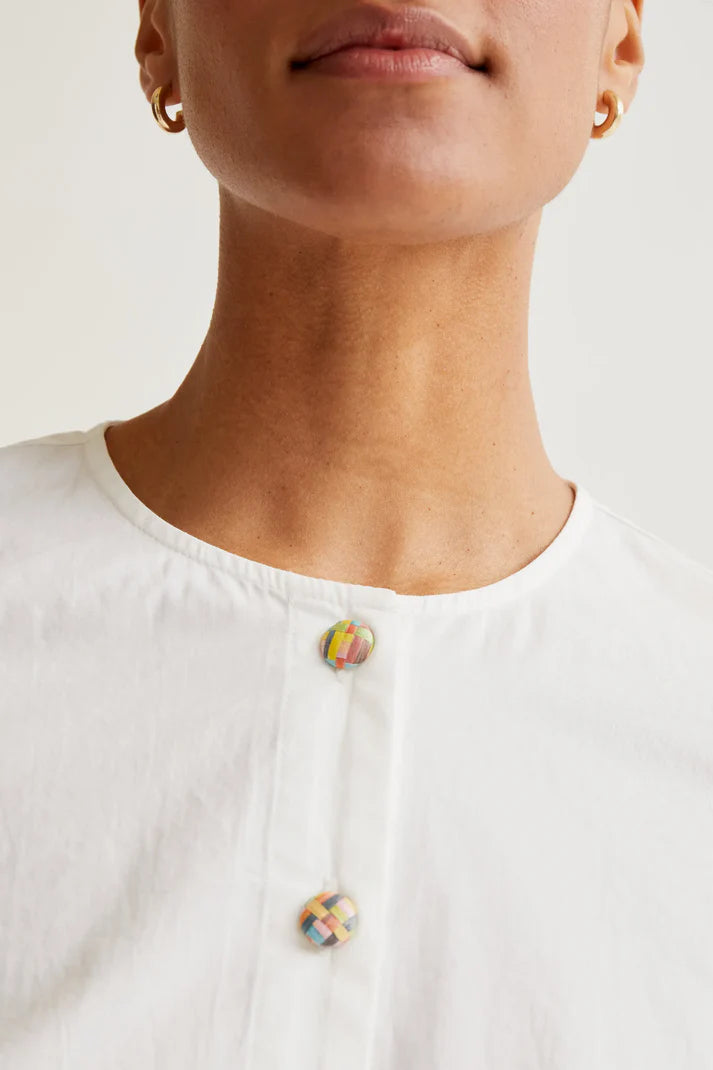 White Cotton Blouse / Multicoloured Button